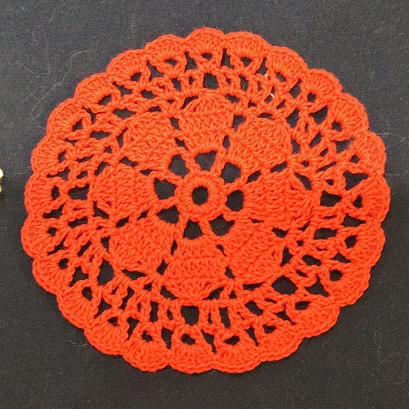 Crochet Doily trio EUC - Picture 7 of 7